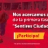 Ciudadanos en plazoleta