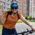 Mujer en bicicleta