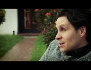 Embedded thumbnail