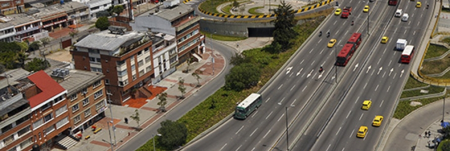 Fotografía aérea Bogotá avenida NQS con calle 26