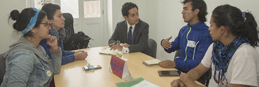 mesa de trabajo con ambientalistas de la Reserva Van der Hammen
