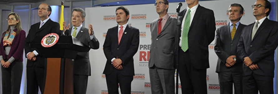 Presidente Santos y comitiva que incluye al Alcalde Peñalosa