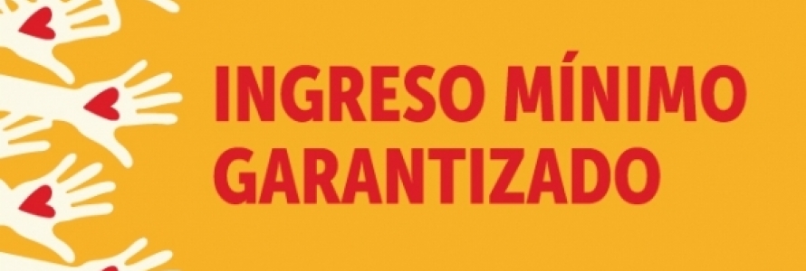 Corazones dibujados en manos de personas
