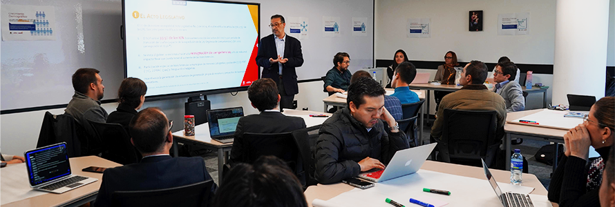 Talleres de construcciònproyectar a Bogotá dentro de la región en el año 2050.