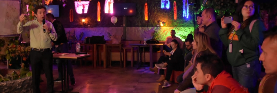 Secretario Distrital de Planeación, Felipe Jiménez Ángel, reunido con representantes de establecimientos de comercio y gremios de la población LGBTIQ+.