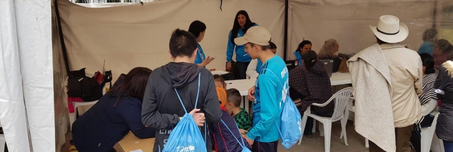 Ciudadanía en la carpa de atención de la SDP