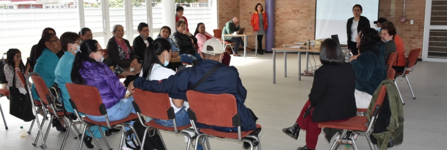Ciudadanía y funcionarios de las secretarías distritales de Hacienda y Planeación  en jornada de "hablemos de Ingreso Mínimo Garantizado"